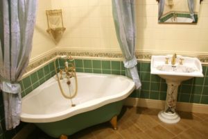 a fürdőszoba átalakítás a Hruscsov fotó készen lehetőségek, szakmai tanácsadás