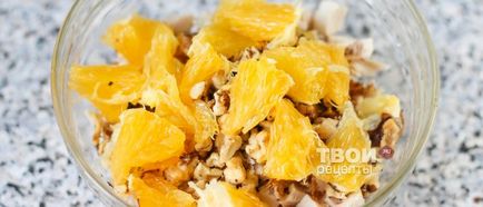 Saláta csirkével és narancs - egy finom recept lépésről lépésre fotók