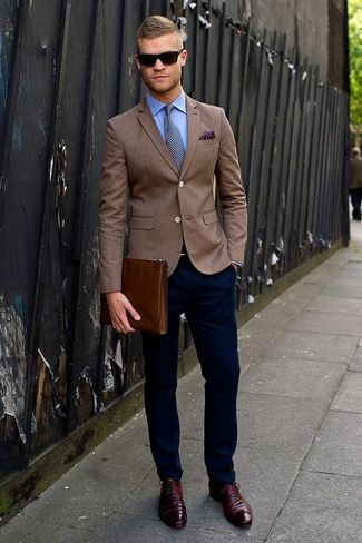 Abból, amit viselni férfi barna dzseki íjak egy kabát (304 fotó), férfi divat