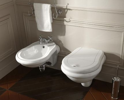 Tippek a kiválasztása falra függesztett WC és Ozora típusú létesítményekre