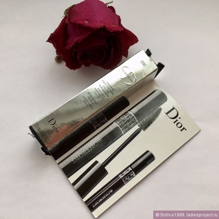 Mascara Dior Diorshow (hang száma 090 fekete) - vélemények, fényképek és ár (Dior) Mascara Dior Diorshow (hang száma 090 fekete) - vélemények, fényképek és ár