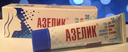 Pattanások az arcon egy felnőtt (fő) Pattanások az arcon egy felnőtt