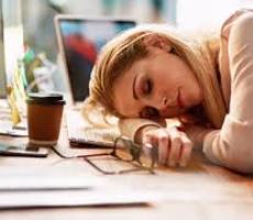 Krónikus alváshiány tünetek következményei vannak, mint veszélyes