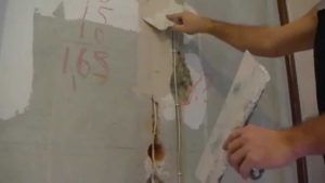 Beépítése a hornyokat kezüket, valamint, mint javított (tömítő) Beépítése a hornyokat kezüket, valamint mint javított