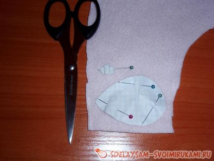 Hogyan varrni egy macska játék saját kezűleg Hogyan varrni egy macska játék saját kezűleg