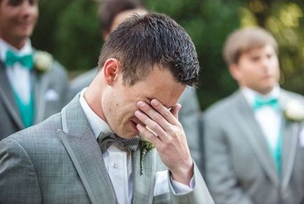 16 megható képek a férfiak, akik először látta a menyasszonyát egy esküvői ruha - Blog