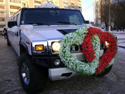 A díszített esküvői autó - ötletek és képek