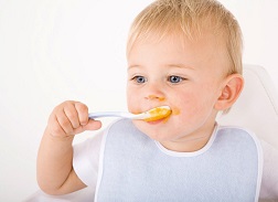 Mit tehet egy gyermek egy éves élelmiszer, bebiklad