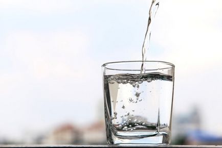 Tíz ok, amiért meg kell bizonyosodni arról, hogy igyon sok vizet