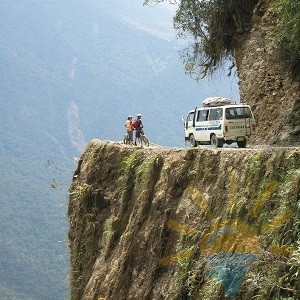 Road of Death Bolívia felhívja magára a legszélsőségesebb utazók