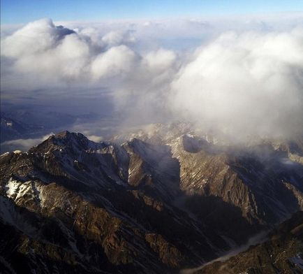 Tien Shan hegység (Tian Shan hegység) Tien Shan hegységben