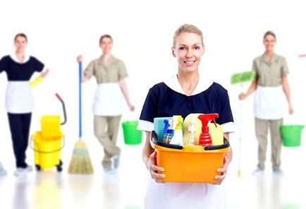 Végrehajtja tisztítására helyiségek és a szabályok felülvizsgálata használat