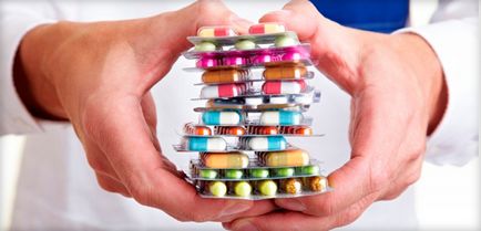 Hogy gyorsan gyógyítja a torok népi és gyógyszeripari termékek (tabletták, szögletes tabletták és spray-k) fájdalom