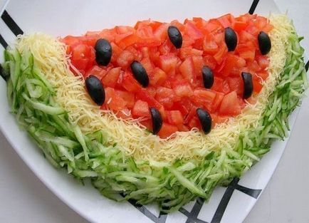 Hogyan rendezzük el a saláta finom házi - lépésről lépésre receptek fotókkal
