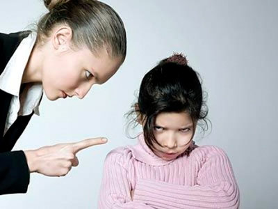 Hogyan büntetni egy gyerek a rossz viselkedés és engedetlenség hogyan és arról, hogy megbüntesse a gyermek