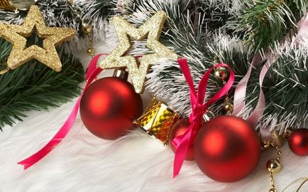 Hogyan ruha a karácsonyfa az új év 2017 a szépen díszíteni a karácsonyfát otthon