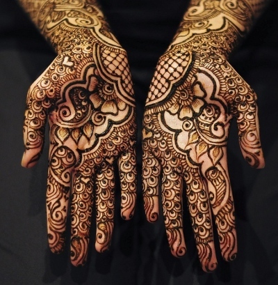 Hogyan kell felhívni a henna titkok alkalmazása ideiglenes tetoválás