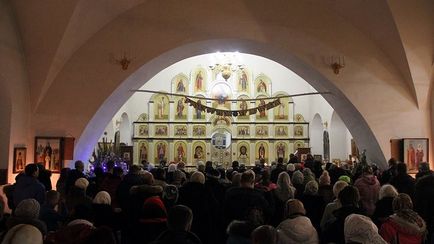 Mivel a vidéki tanár helyreállított templom (Templom) Mint vidéki tanár templomot helyreállították