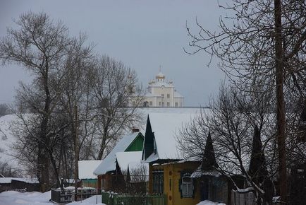 Mint vidéki tanár templom felújított (Miasszonyunk Kazan) Mint vidéki tanár templomot helyreállították