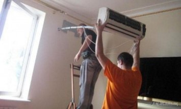 Hogyan kell telepíteni a légkondicionáló a lakásban saját