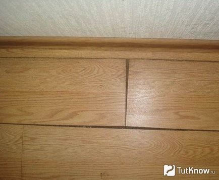 Hogyan törődik laminált padló saját kezűleg