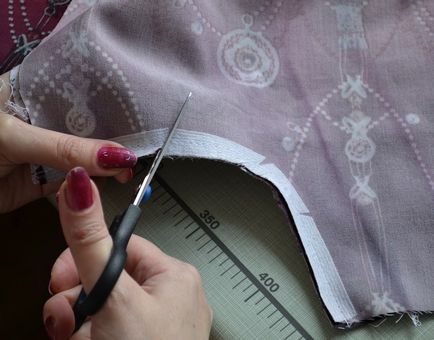 Ragasztó textilanyag és anyagok nekleevye hogyan kell használni a pókháló, dublerin és gyapjú (tömítőanyagnak anyagok) Ragasztó szövet és anyagok nekleevye hogyan kell használni a pókháló, dublerin és belső bélés