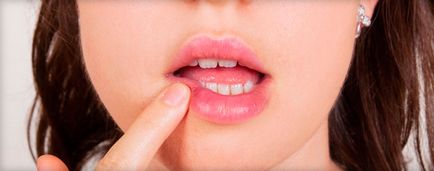 Herpes az ajkak a készítmények (kenőcsök, tabletták, tapaszok és más drogok)