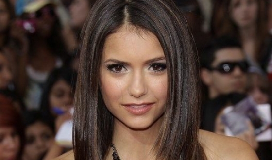 Smink Nina Dobrev, körökre technika make- up