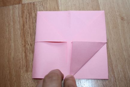 A mester osztály a művészet origami „kutya-nipper”