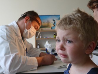 A cisztás fibrózis a gyermekek tünetek és a kezelés