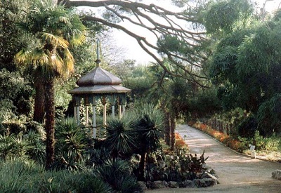 Nikita Botanikus kert (Jalta, Krím), árak, fotók, website, irányok, leírás