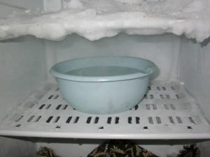 Miért nem kapcsolja ki a hűtőszekrényben sokáig