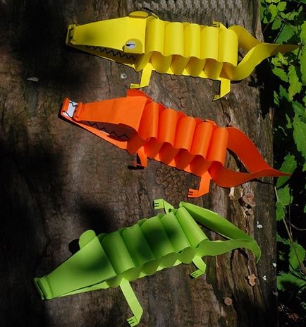 Crafts kifogyott a papír a gyerekek saját kezűleg krokodil
