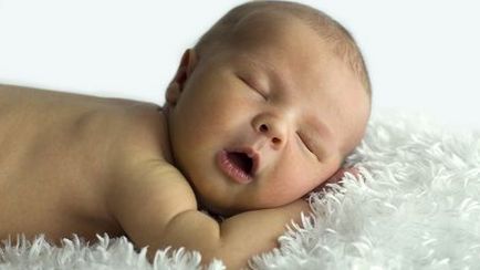 Gyermek nem alszik éjjel -, hogyan kell a babát
