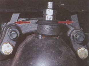 Beállítása a szögek az első kerekek (toe-in dőlés) belül van a gáz Volga 31105