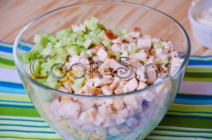Saláta csirkével és rántotta - lépésről lépésre recept fotókkal, saláták