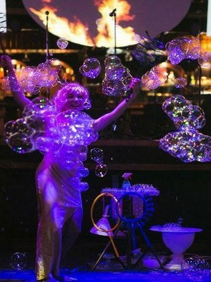 Buborékok megjelenítése egy esküvőn - testesítik meg gyermekkori álma