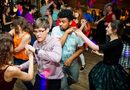 Szociális tánc típusok, hogyan kell tanulni, ahol táncolni