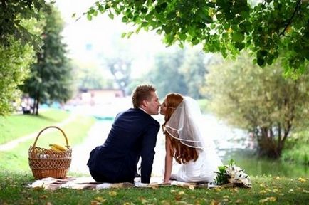 Egy esküvő nélkül hagyományok - mint cserélje unalmas rituálék (esküvő) Egy esküvő nélkül hagyományok - mint helyettesíti unalmas rituálék