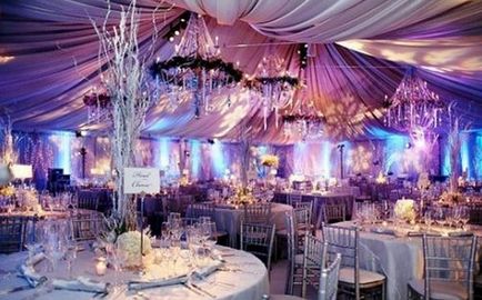 Esküvő lila szín