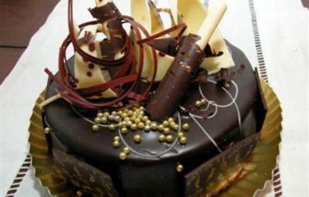Dekoráció torta kezével csokoládé
