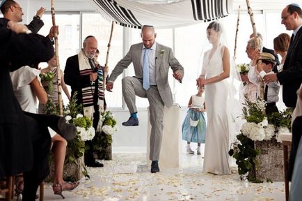 27 Amazing esküvői hagyományok a világ minden tájáról, hogy lehet alkalmazni az esküvő