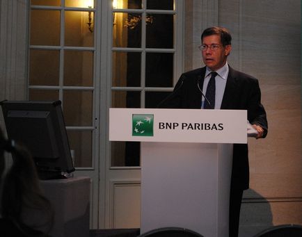 A BNP Paribas mutatta, Párizs