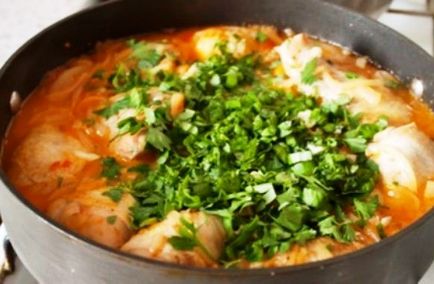 Chakhokhbili csirke klasszikus recept egy fotó