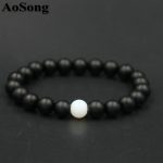 Black Stone (50 fotó) nyakláncok és gyűrűk féldrágakő, mint az úgynevezett egy gyűrű, a lista ékszerek (fotó) Black Stone (50 fotó) nyakláncok és gyűrűk féldrágakő, mint az úgynevezett egy gyűrű, a lista ékszerek