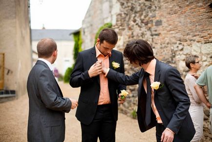 Mi teszi a tanú a becsület az esküvő egy barátja a vőlegény feladatai