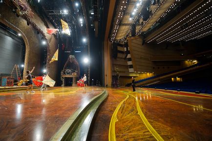 Cirque du soleil a Kremlben - hírek képekben