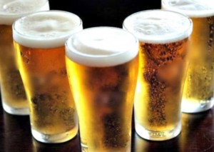 Hogyan lehet megállítani sört ivott adni, mint lehet cserélni, népi jogorvoslati
