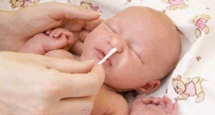 Hogyan és mit kell mosni az orr és az újszülötteket