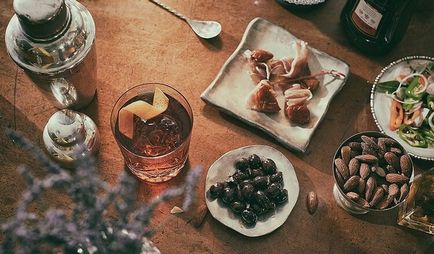 Hogyan és mit iszik Martini Bianco, Rosso, extra száraz és Rosato